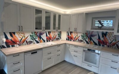 PVC falpanel helyett tartósabb megoldás a modern konyhába